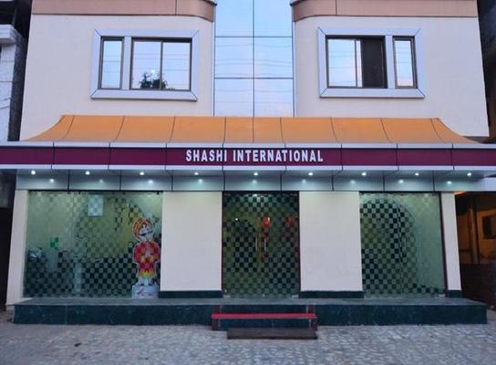 Hotel Shashi International